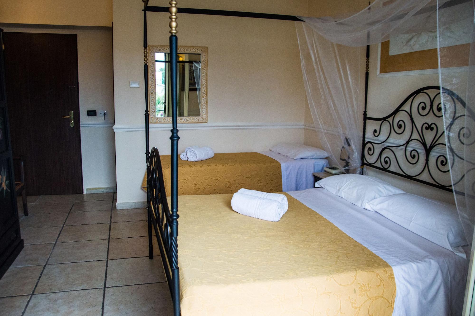 Hotel & Apartments Villa Linda Giardini-Naxos Kültér fotó
