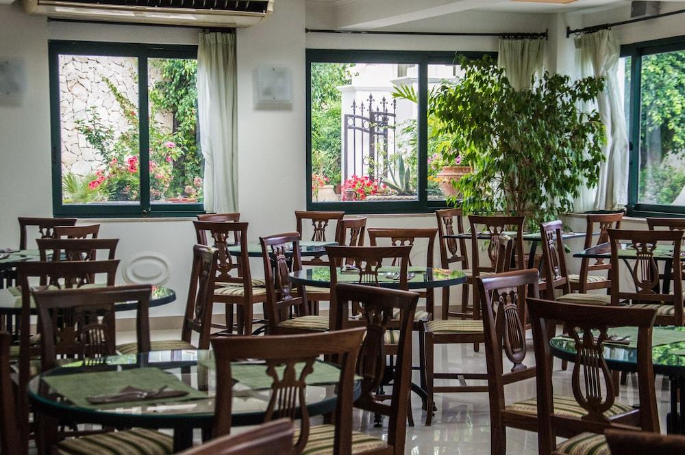 Hotel & Apartments Villa Linda Giardini-Naxos Kültér fotó