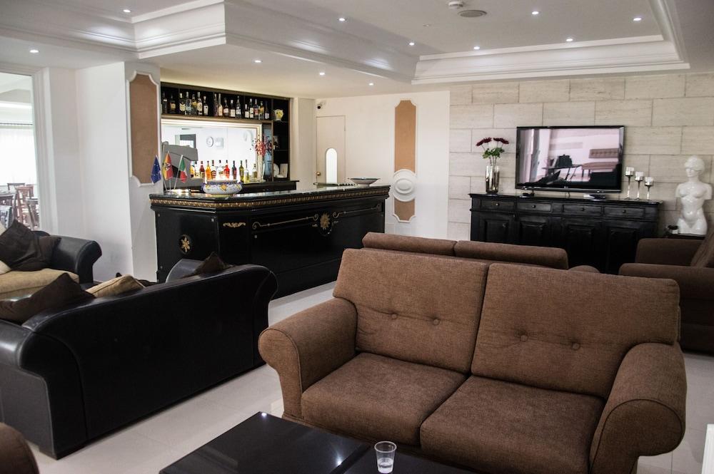 Hotel & Apartments Villa Linda Giardini-Naxos Kültér fotó