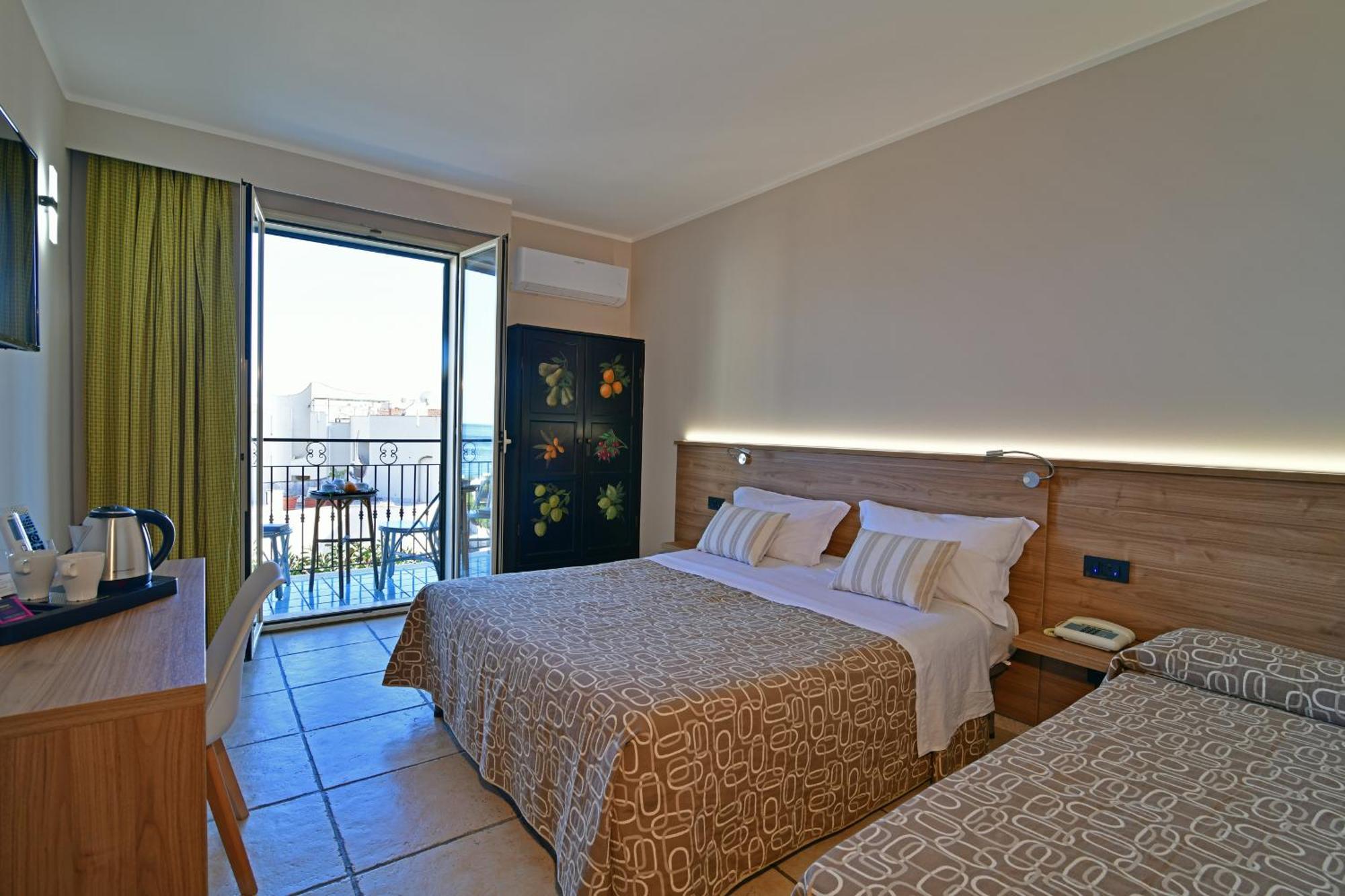 Hotel & Apartments Villa Linda Giardini-Naxos Kültér fotó