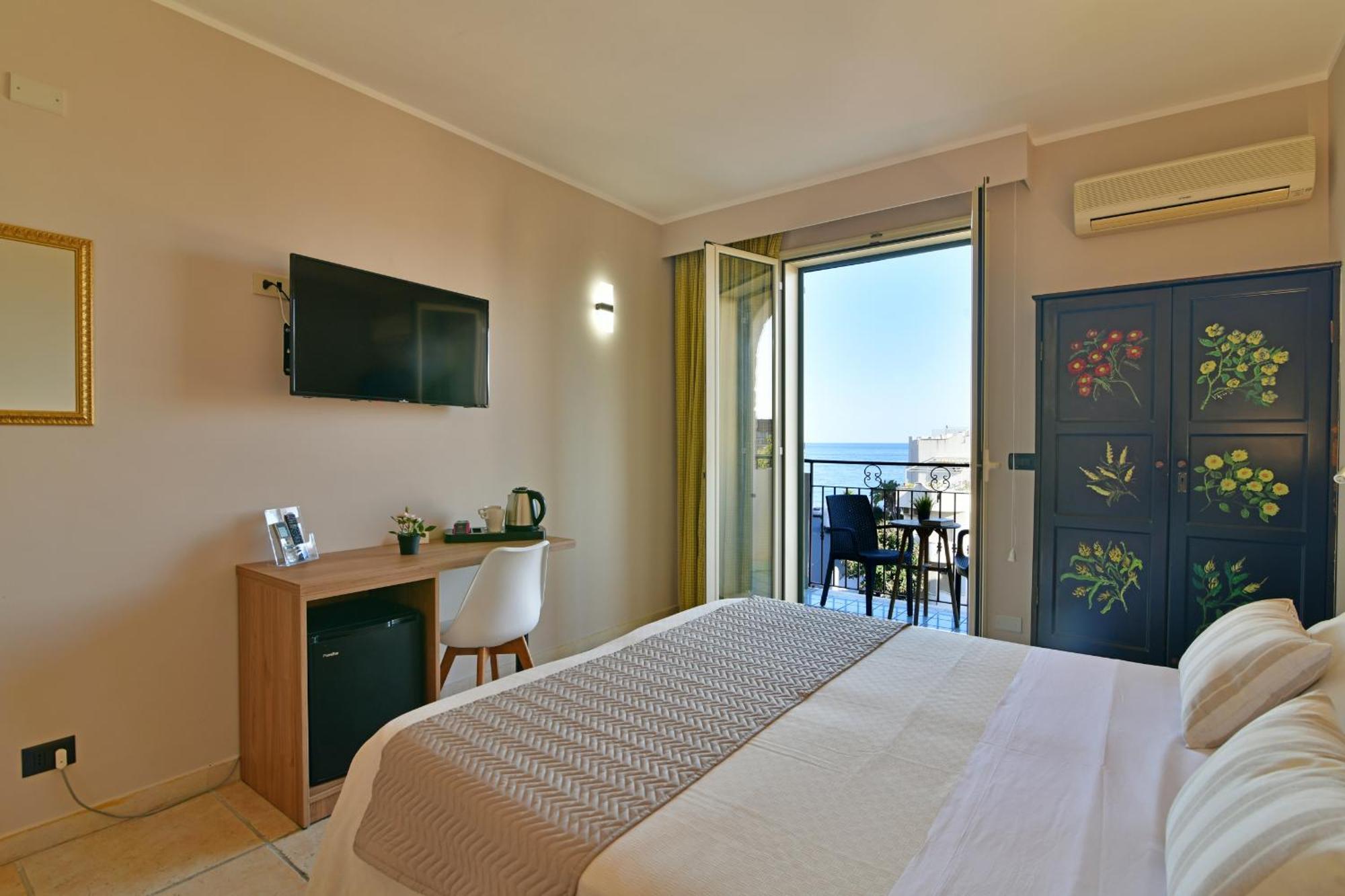 Hotel & Apartments Villa Linda Giardini-Naxos Kültér fotó